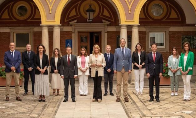 <strong>El nuevo gobierno de Huelva reduce el gasto público y será «más eficaz»</strong>