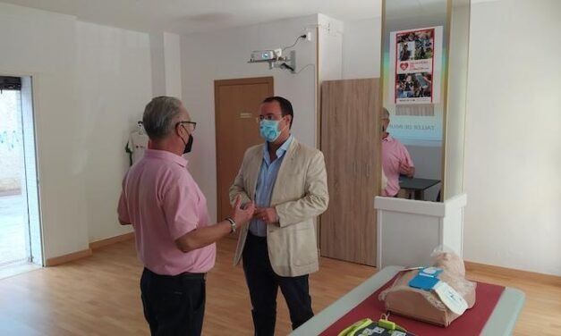 <strong>Dimite el gerente del Hospital Juan Ramón Jiménez</strong>