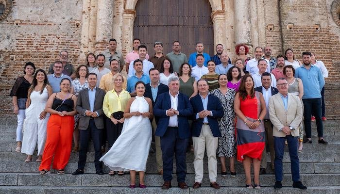 <strong>Unánime respaldo de los alcaldes de la Sierra al encuentro de Toscano en Castaño del Robledo</strong>