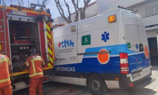 Fallece un hombre al quedar atrapado bajo un tractor en Moguer