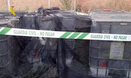 La Guardia Civil inmoviliza 23.830 litros de aceite usado en Rociana