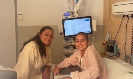 <strong>La joven Paula Báñez ya hospitalizada para su trasplante de médula</strong>
