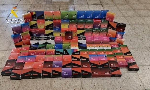 <strong>La Guardia Civil interviene más de 2.800 vapeadores ilegales en la provincia</strong>