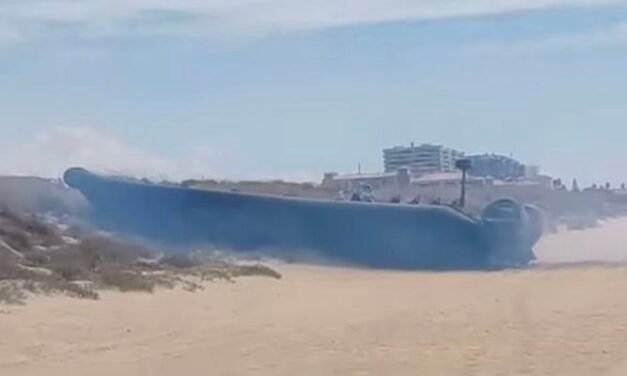 <strong>Condenado a 18 meses de cárcel tras encallar una narcolancha en la playa de Punta</strong>