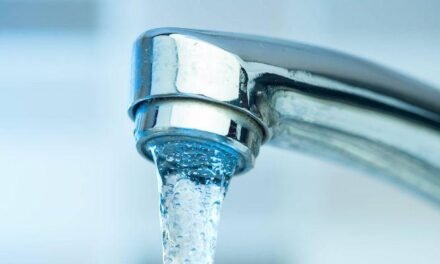 Salud declara no apta el agua para consumo humano en Arroyomolinos