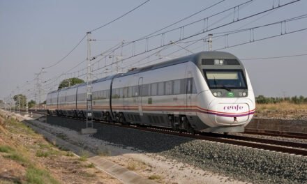 Renfe establece un servicio alternativo por carretera tras la interrupción de la línea Huelva-Sevilla