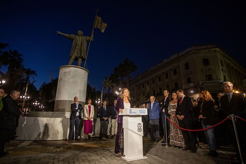 La Plaza de las Monjas estrena su nueva fuente monumental