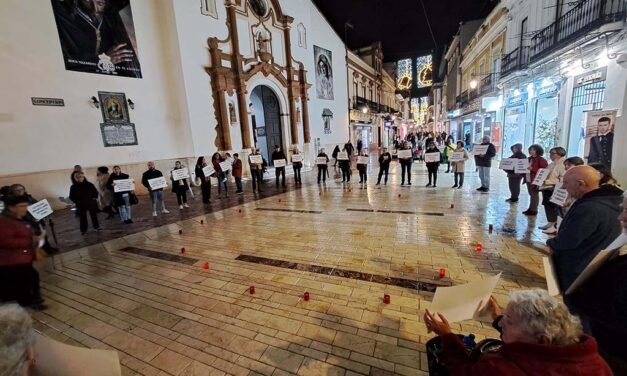 Silencio en Huelva por la vulneración del derecho a la ciudadanía universal