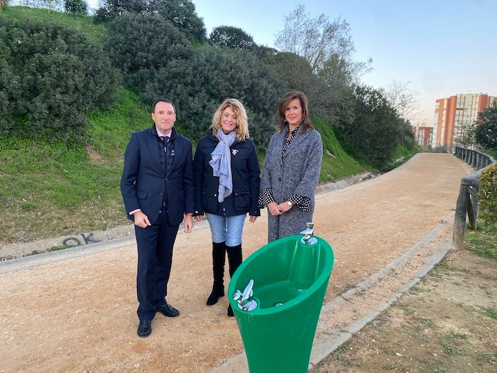 Instalan fuentes de agua en el Parque Moret