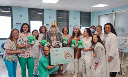 El CSIF dona materiales para bebés a la Unidad de Pediatría del Juan Ramón Jiménez