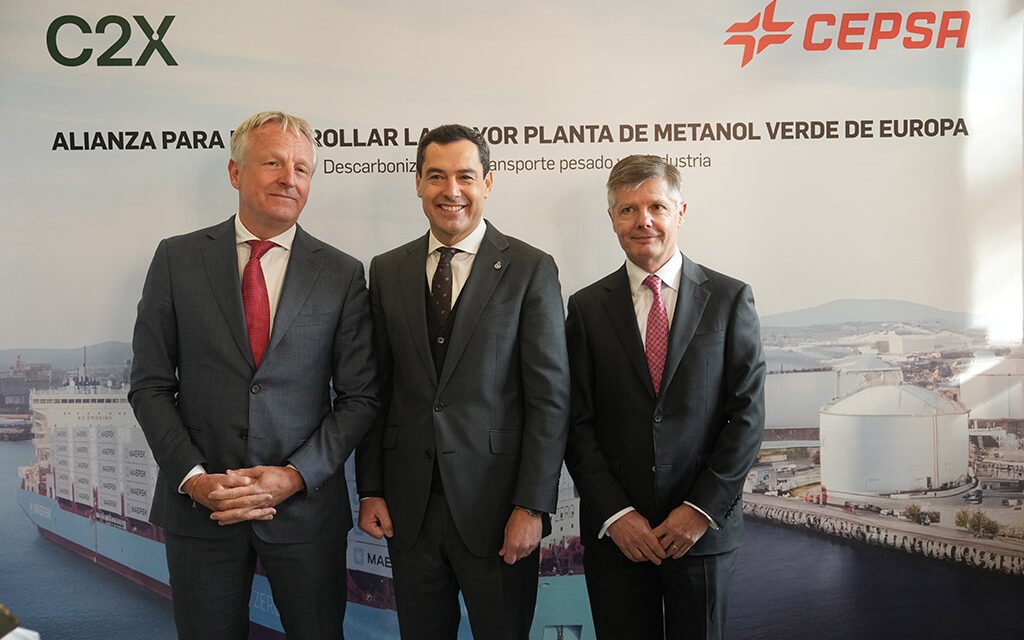 Cepsa y C2X convertirán al Puerto de Huelva en el principal hub de metanol verde de Europa