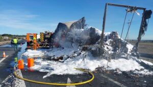 Incendio Camión frigorífico a-49