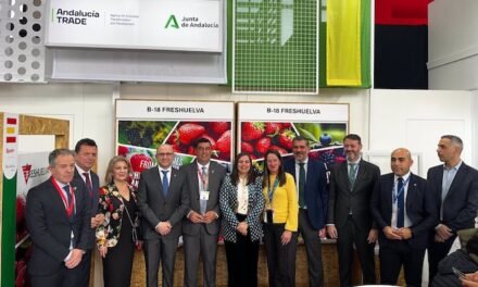 Caja Rural del Sur apoya en Fruit Logística al sector de los frutos rojos