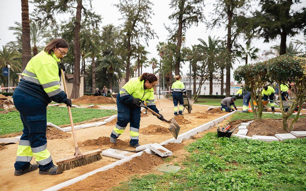 El Ayuntamiento de Huelva contrata a 70 temporeras del campo