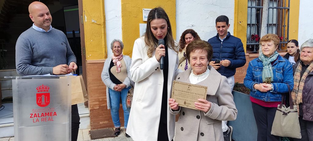 Zalamea rinde homenaje a Pilar Rodríguez Romero
