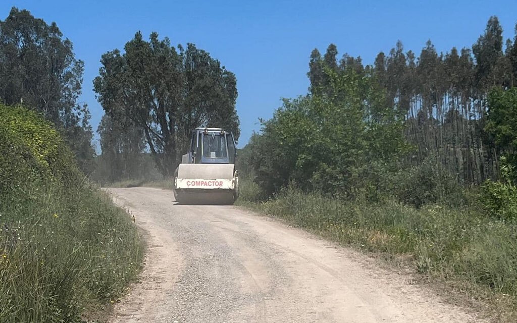 El Campillo pone a punto el camino de su romería