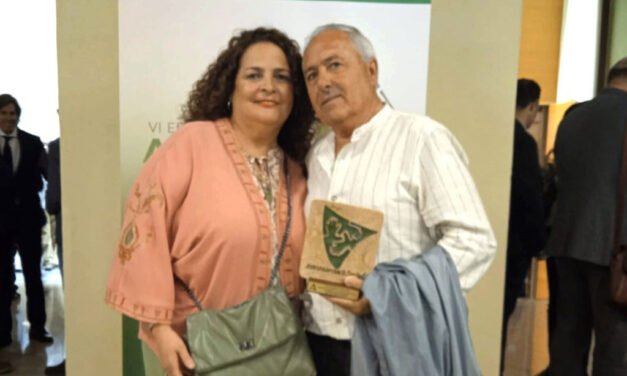 Los zalameños Antonio León y Estebi Romero reciben el Premio Andalucía + Social
