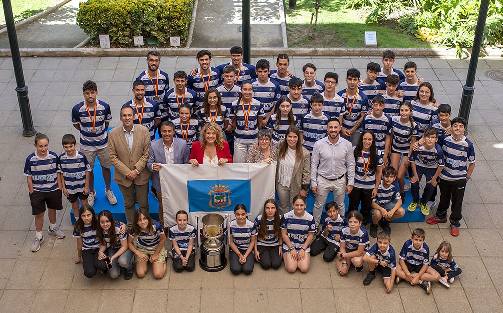 Huelva celebra el noveno título de Liga de bádminton del IES La Orden