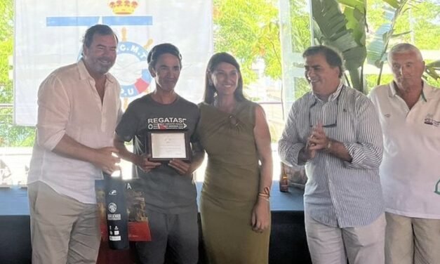 Nacho Pérez Lago se proclama campeón de España de windsurfer en aguas de Punta Umbría