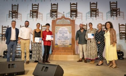 La almonteña Rocío Espinosa, ganadora del Certamen Nacional de Fandangos Paco Toronjo