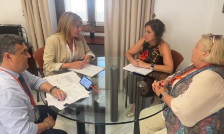 Ayuntamiento y Salud abordan la situación sanitaria de Huelva
