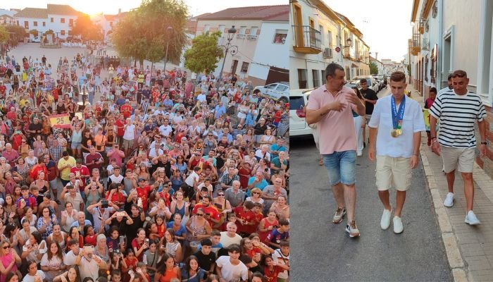 Fermín López se da un baño de masas a su llegada a El Campillo