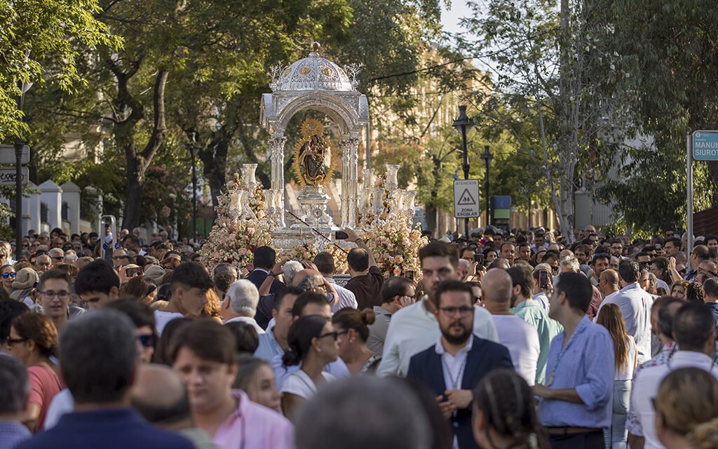 Huelva aguarda la bajada de su Patrona a la Catedral