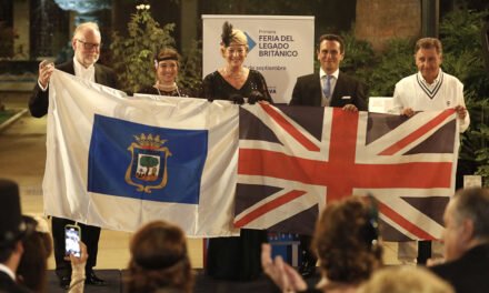 El Ayuntamiento homenajea al Recre y al Club de Tenis por su defensa del patrimonio británico