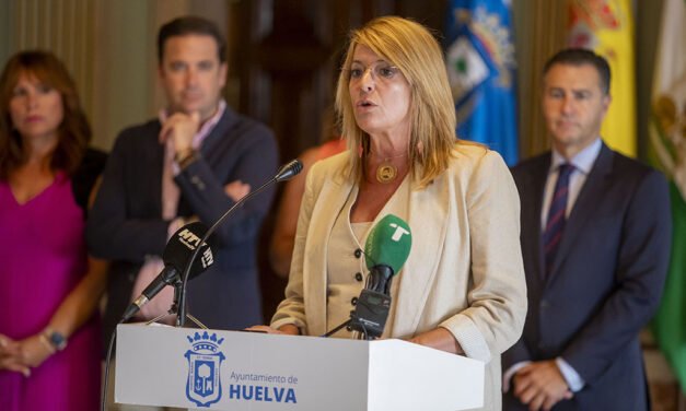 La alcaldesa se marca como nuevos «hitos» los servicios públicos, la limpieza y la transformación urbanística