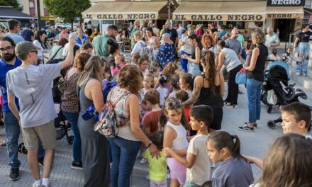 ‘La noche del comercio’ llena de actividades los barrios de Huelva