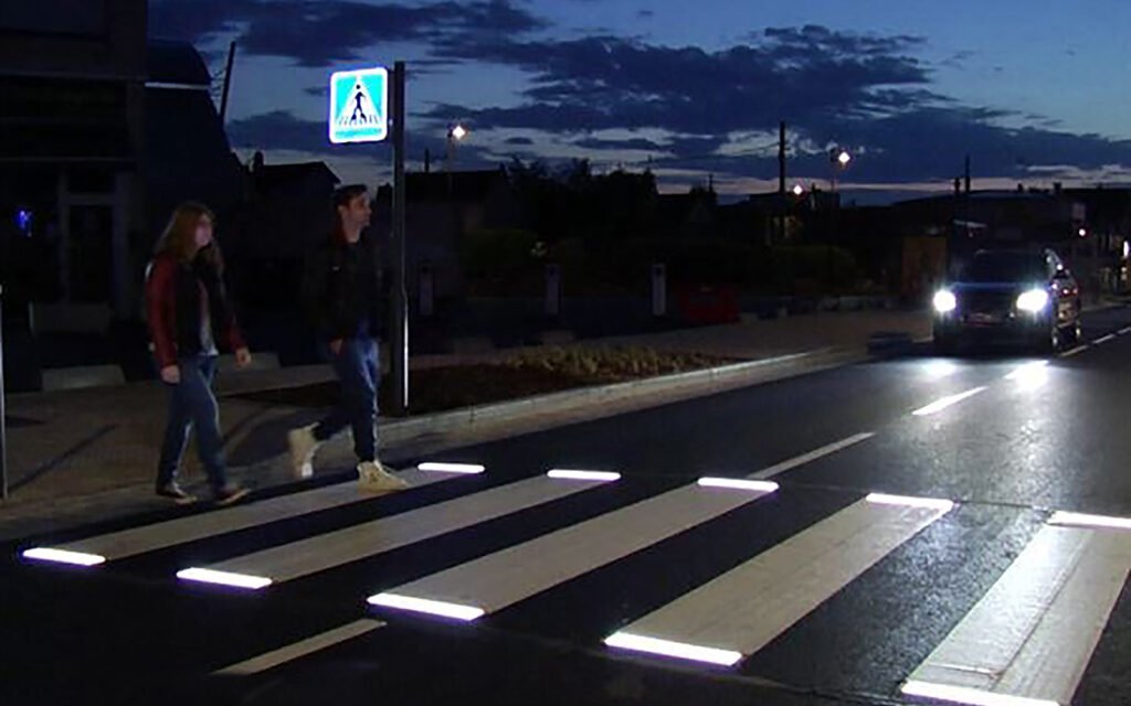 San Juan estudia instalar pasos de peatones inteligentes