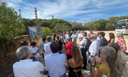 El Foro Transnacional Atlántico visita el Parque Energético La Rábida y la Laguna Primera de Palos