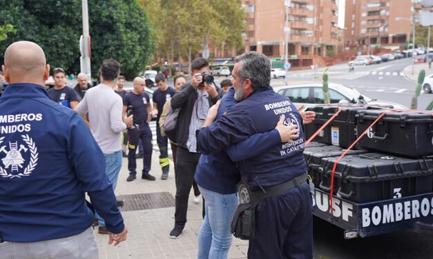 Un equipo de BUSF Huelva parte a Valencia con bombas de achique y generadores eléctricos