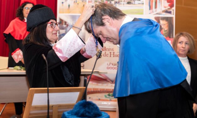 Ryszard Lobinski, nuevo Doctor Honoris Causa por la UHU