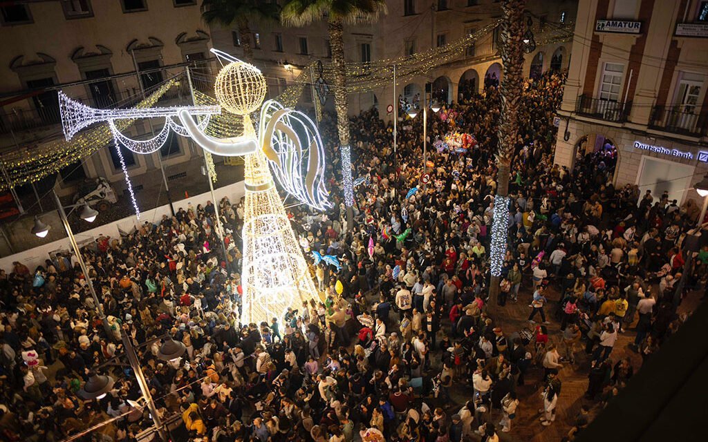 Más de 2.800.000 leds llenan de luz la Navidad en Huelva