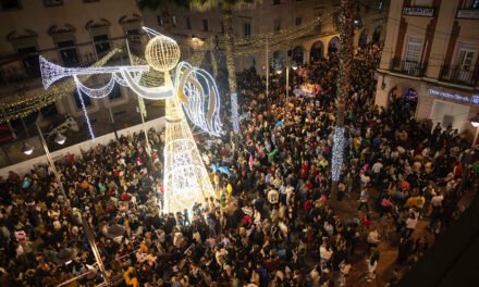 Más de 2.800.000 leds llenan de luz la Navidad en Huelva