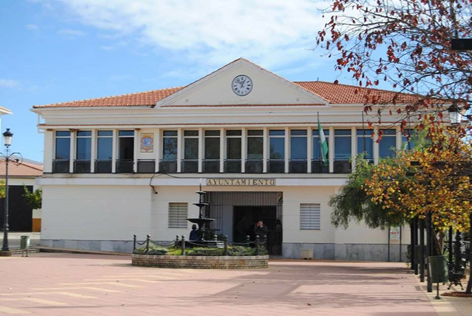 El Campillo convoca una plaza de peón a través de un concurso-oposición