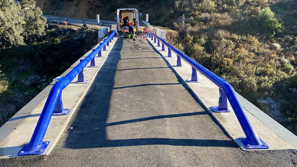 Reabierto el tráfico en el puente de Gil Márquez