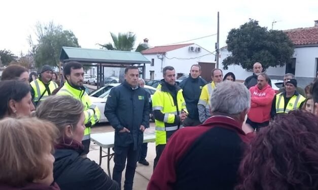 Los vecinos de Cueva de la Mora vuelven a casa de forma «ordenada» tras las acciones acometidas en el embalse