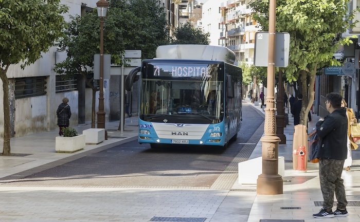 Récord histórico de pasajeros de autobús en Huelva: 600.000 usuarios en diciembre