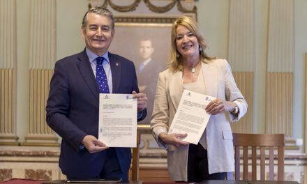 Ayuntamiento y Junta ponen en marcha un centro de formación en competencias digitales