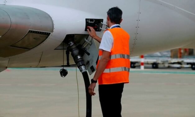 Moeve suministra más de 18.000 metros cúbicos de combustible sostenible para aviación en 2024