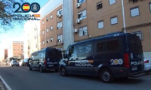 La Policía despliega a unos 150 agentes en El Torrejón y Pérez Cubillas