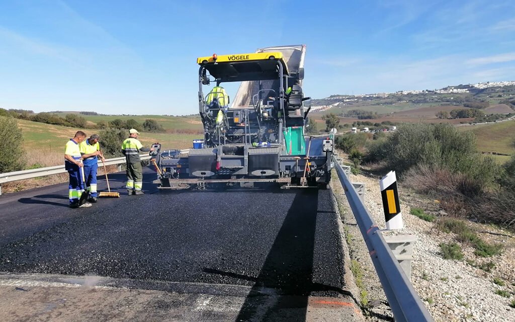 La Junta adjudica la conservación de carreteras en la Cuenca Minera