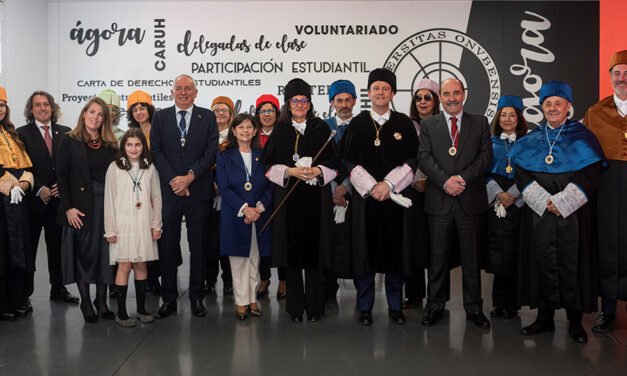 Peña se despide como rectora en el acto institucional del 3 de marzo