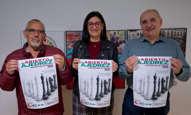 Cerca de un centenar de ajedrecistas se miden este sábado en el XVI Abierto de Ajedrez de la UHU