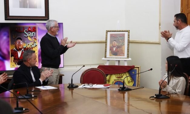 San Juan presenta sus fiestas falleras