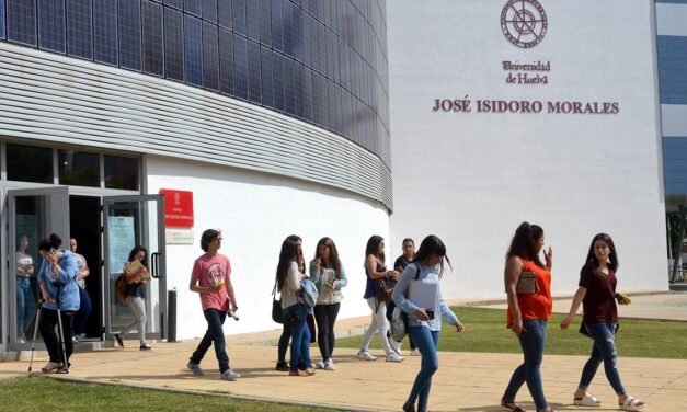 La UHU promueve el empleo y emprendimiento de sus universitarias