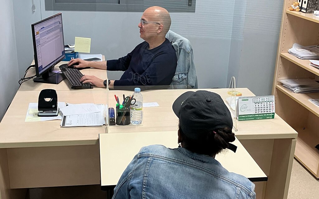 El Ayuntamiento atiende más de 3.600 demandas desde la Oficina de Administración Online