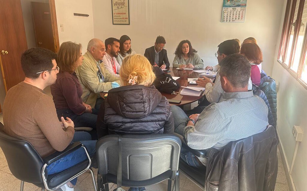 Nieto anuncia medidas parlamentarias contra el cierre de la planta de cirugía en Riotinto